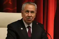 Bülent Arınç’tan Protestocuların Tutuklanmasına Eleştiri: "Adalete Güveni Sarsıyor"