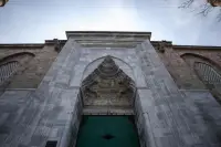 Bursa’da Tarihi Camilere Yönelik Güvenlik Hizmetlerinin Sonlandırılması Kararına Tepkiler Büyüyor