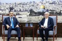 Hakan Fidan Doha'da Hamas Siyasi Bürosu Üyeleri ile Görüştü