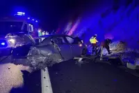 İstanbul-İzmir Otoyolu’nda Tomruk Faciası: Düşen Yük Can Aldı, 1 Ölü 9 Yaralı
