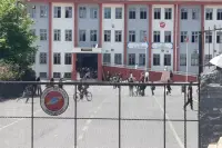 Kocaeli'de Öğretmeni Darbeden Velinin Cezası Ertelendi