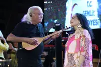Cahit Berkay'dan Türkan Şoray'a "Platonik Aşıktım" İtirafı