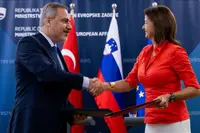 Dışişleri Bakanı Hakan Fidan, Slovenya Başbakan Yardımcısı ile Görüştü