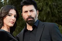 Cenk Torun'a 24 Yıllık Eşinden Zina Davası: Esaret Dizisindeki Partneri Mahassine Merabet İle Aşk Yaşadığı İddia Edildi