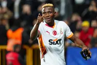 Galatasaray Pes Etmiyor: Osimhen'e Yeni Teklif! Hakan Çalhanoğlu Planı Askıya Alındı