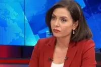 Özlem Gürses'ten Celal Karatüre'ye Sert Eleştiri: İlahilerin İçini Boşalttılar