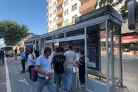 Batman’da Konforlu Toplu Taşıma Deneyimi İçin Klimalı Otobüs Durakları Hizmete Girdi
