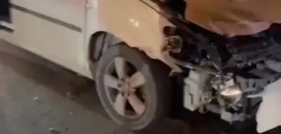 Adana’da Trafik Kazası: Elektrikli Bisiklet ve Araç Çarpıştı, 1 Ölü, 2 Yaralı