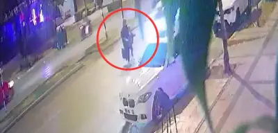 Adana’da Yaya Geçidinde Feci Kaza: Anne ve Oğluna İki Araç Birden Çarptı