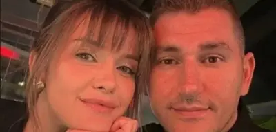 Eski Sevgilisiyle Tekrar Bir Araya Gelen Ünlü Oyuncudan Dikkat Çeken Poz