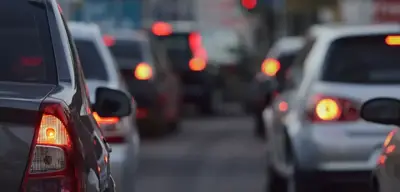Fransa’da Emisyon Yasakları: 1 Ocak 2025’ten İtibaren Belirli Araçlar Trafikten Men Edilecek