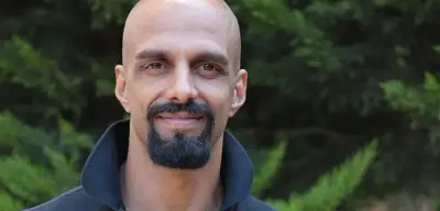 Hasan Yalnızoğlu Kimdir? Hayatı, Kariyeri, Hastalık Süreci ve Ölümü Hakkında Detaylar