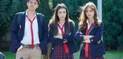 Hudutsuz Sevda Tamer Kimdir? Taha Bora Elkoca'nın Canlandırdığı Tamer Karakteri, Hayatı ve Tüm Detaylar