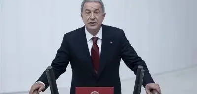 Hulusi Akar: "Terörle Mücadele Devam Edecek, Güvenliğimizi Kimseye Terk Edemeyiz"