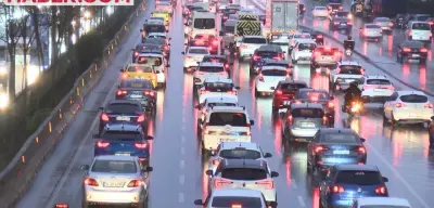 İstanbul'da Yoğun Sabah Trafik İle Başladı! Şehirde Araçlar Durma Noktasına Geldi