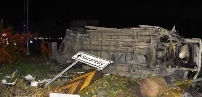 İzmir'de Kamyon Dehşeti: 2 Can Kaybı, 7 Yaralı