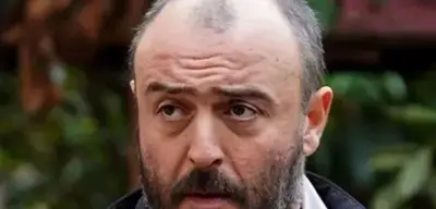 Kalpazan Dizisi Bayram Kimdir? Deniz Hamzaoğlu’nun Canlandırdığı Karakterin Hikayesi