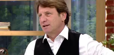 Kaya Çilingiroğlu'nun Genç Aşkı İle Romantik Anları Gündem Oldu!