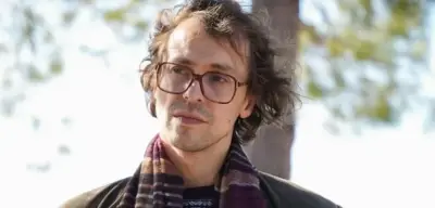 Kimler Geldi Kimler Geçti Ömer Kimdir? Metin Akdülger'in Canlandırdığı Karakterin Hikayesi