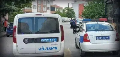 Malatya’da Deprem Hasarlı Binada Şok! İçi Boşaltılmış El Bombası ve Çok Sayıda Mermi Ele Geçirildi