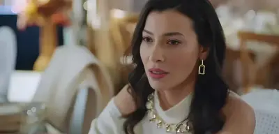 Müjde Uzman, Aşk Evlilik Boşanma Dizisinde