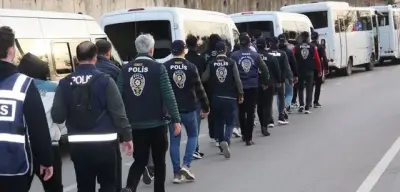 'Sahte' Bungalov İlanı ile Dolandırıcılık Yapan Çeteye 14 İlde Operasyon: 38 Tutuklama