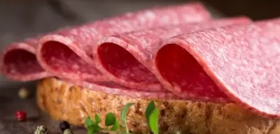 Salam Yemek Kilo Aldırır mı? Besin Değeri ve Sağlığa Etkileri