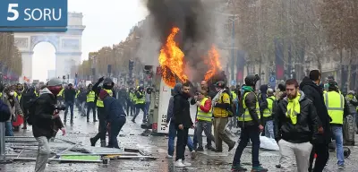 Sarı Yelekliler Yeniden Sokaklarda: Paris’te “Macron İstifa” Sloganları Yankılandı