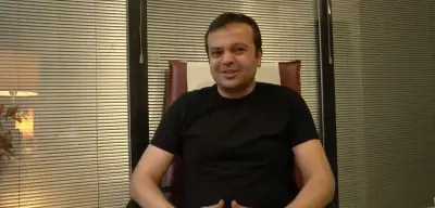 Taş Kağıt Makas Dizisi Rıza Kimdir? Bülent Seyran’ın Canlandırdığı Rıza’nın Hikayesi ve Özellikleri