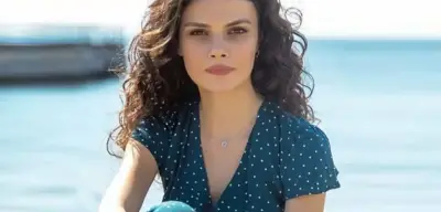 Uzak Şehir Alya Kimdir? Sinem Ünsal'ın Canlandırdığı Karakter Hakkında Tüm Detaylar