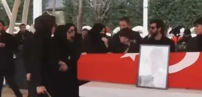Ferdi Tayfur'un Cenazesinde Gerginlik: "Onu Kirletemezsin!"