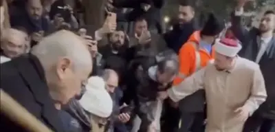 Devlet Bahçeli, Ferdi Tayfur'a Mezarı Başında Böyle Veda Etti