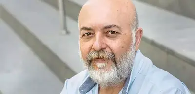 Kızıl Goncalar Setinden Settar Tanrıöğen'li İlk Paylaşım