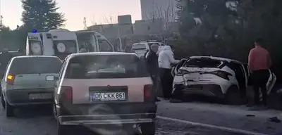 Afyonkarahisar'da Zincirleme Trafik Kazası: 8 Yaralı