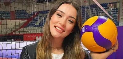 Zehra Güneş Makyajsız Haliyle Gündem Oldu