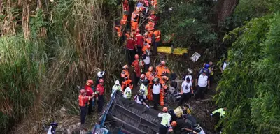 Guatemala'da Feci Kaza: 55 Ölü!