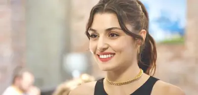 Hande Erçel Yeni Filmi için İmaj Değiştirdi