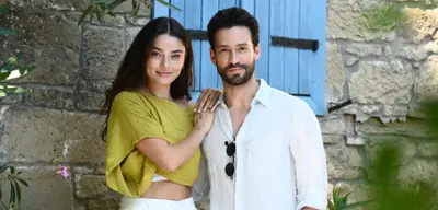 Ayça Ayşin Turan ve Ekin Koç'tan Yeni Dizi