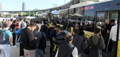 İstanbul'da Özel Halk Otobüsleri Seferlere Başladı