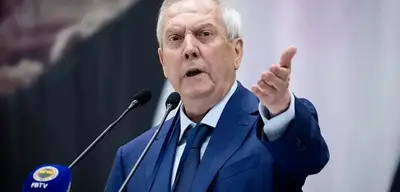 Aziz Yıldırım'dan Fenerbahçe Divan Toplantısında Sert Çıkış: "Gelecek Tehlikede"