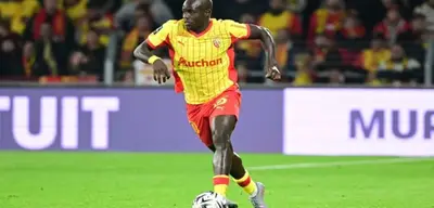 Fenerbahçe'de Savunmaya Yeni Hamle! Malang Sarr Listede İlk Sırada