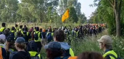 Almanya'da AfD Kongresine Dev Protesto: Erfurt'ta Sokaklar Karıştı