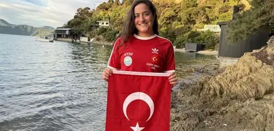 Milli Yüzücü Aysu Türkoğlu'ndan Büyük Başarı