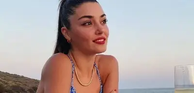 Hande Erçel'den Ailecek Bodrum Keyfi