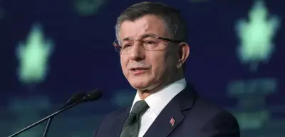 Ahmet Davutoğlu'ndan Sürpriz Karar: Gelecek Partisi Siyasi Faaliyetlerini Sonlandırdı