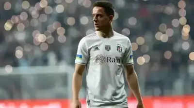 Beşiktaş'tan Ayrılık Açıklaması: Oyuncu Süper Lig Ekibine Kiralandı