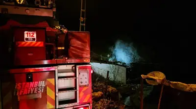 İstanbul'da Binada Yangın: Ev Küle Döndü!