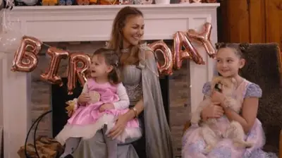 Meryem Uzerli Anneliği Anlattı: "Hem Disiplinli Hem Rahat..."
