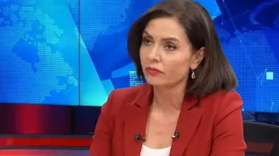 Özlem Gürses'ten Celal Karatüre'ye Sert Eleştiri: İlahilerin İçini Boşalttılar
